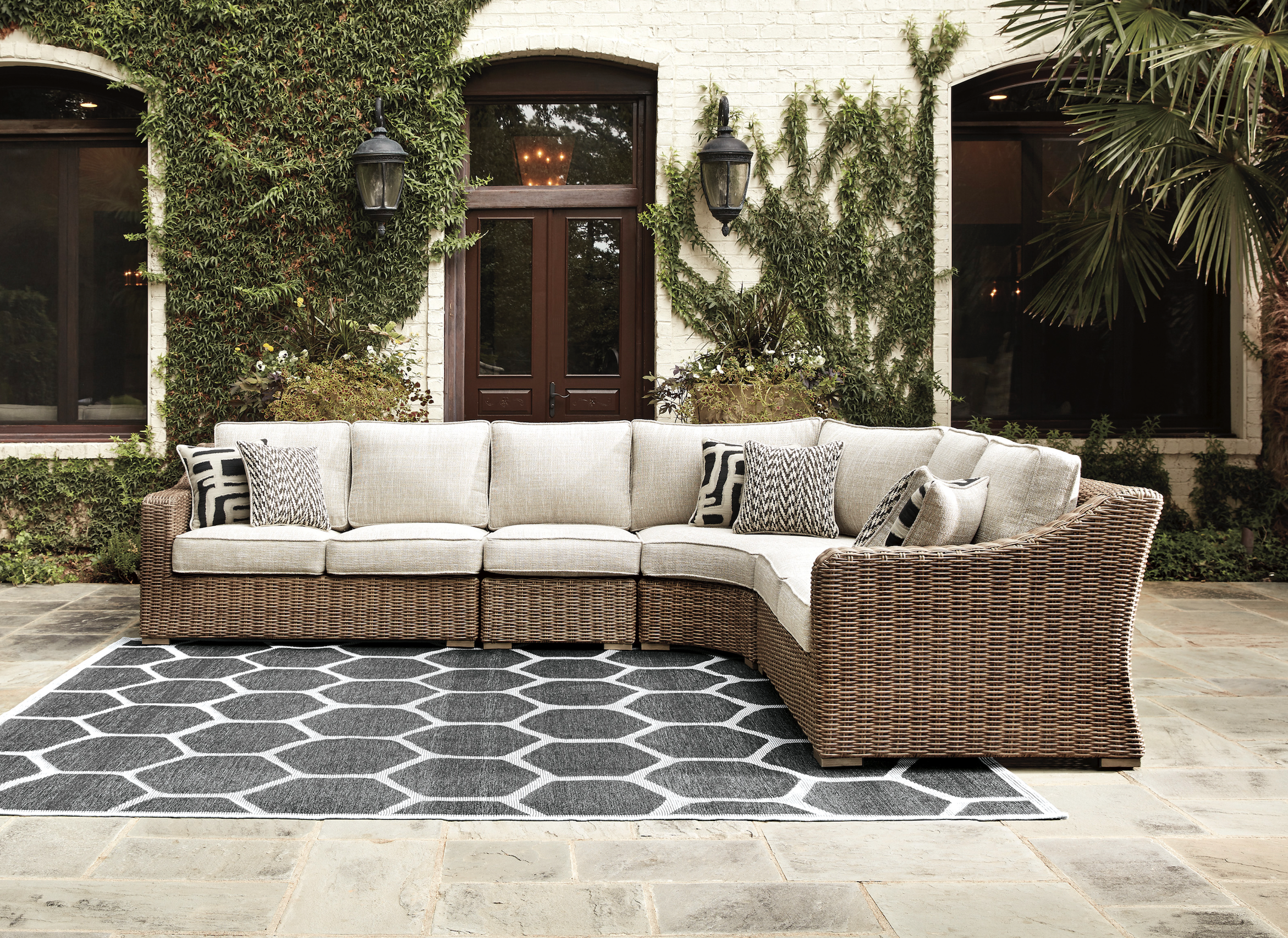 Cloverbrook best sale outdoor furniture